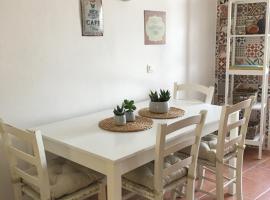 Apartamento Turístico Catherine, villa in Trujillo