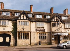 White Hart Hotel, hotel with parking in Cricklade