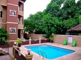 Aventurine Modern Apt