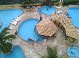 1307 AP 2 Quartos Shopping , banheira de hidro privativa , bebidas liberadas nas piscinas , e com internet no ap, proximo ao shopping singapura