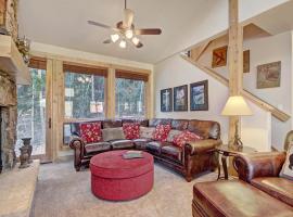 6508 Settlers Creek Townhomes, hotel with jacuzzis in Keystone