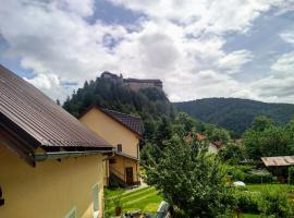 Apartmán 80, hotel cerca de Castillo de Orava, Oravský Podzámok