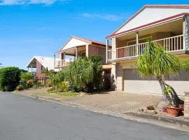 Orient Lane on the Hill by Kingscliff Accommodation