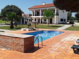 Quinta da Abrunheira, готель з басейнами у місті Vimieiro