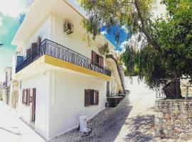 Pericles Traditional Cretan Home, hotel with parking in Stavrokhórion