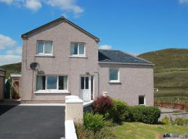 73 Westend, Balallan, Isle of Lewis, hotel with parking in Balallan