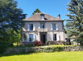 Domaine les Pradets, hotel in La Bourboule