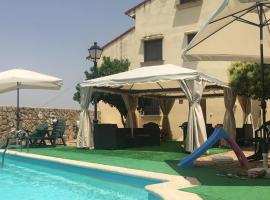 Apartamentos de Astroturismo la Cañada, hotel Torrejón el Rubióban