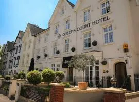 Queens Court Hotel