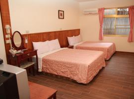 Qingxiu Hotel, bed & breakfast i Baihe