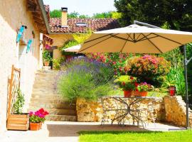 La Belle Verte, romantic hotel in Grignols Dordogne