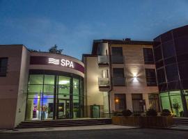 Hotel Oskar Business & Spa, spa hotel in Puławy