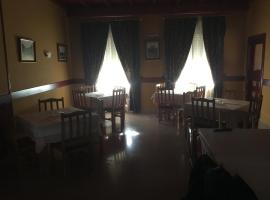 Hostal Moraleda **، بيت ضيافة في Piedrabuena