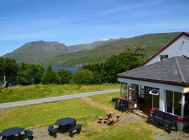 The Connemara Hostel - Sleepzone, hotel in Leenaun