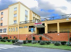 Dom Wczasowy KAMELA, hotel en Szczytna