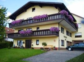 Ferienwohnung Am Limespfad, cheap hotel in Hesselbach