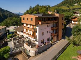 Hotel Pension Sonnegg, hotell i Saltusio