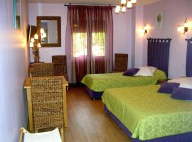 Les Norias, hotel with parking in Cazilhac