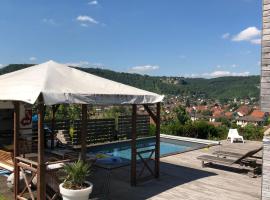 B&B Les Hauts d'Ornans, hotel in Ornans