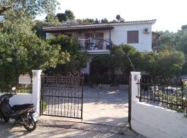 Stelios Studios, family hotel in Megali Ammos