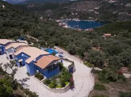 Villas Amantea- four villas with big pool and infinity pool