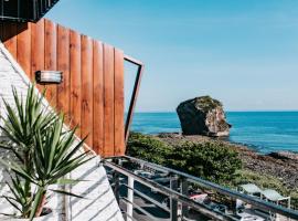 Chuanfanrock Haku Beach Days Inn
