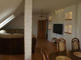Wczasy u Juliana apartament, self catering accommodation in Drewnica