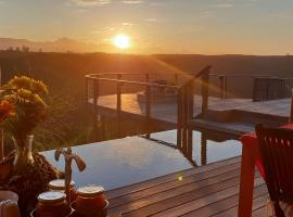 Tamodi Lodge, hotel near Jukani Wildlife Sanctuary, Plettenberg Bay