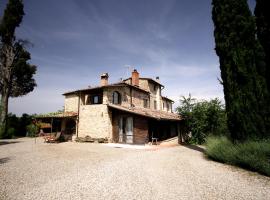Agriturismo Molinuzzo, country house in Barberino di Val dʼElsa