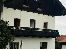 Bauernhaus Dhillon, hotel em Bernau am Chiemsee