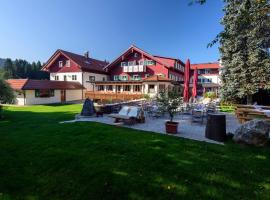 Hotel Natur-Landhaus Krone, hotell nära Flucken Ski Lift, Maierhöfen