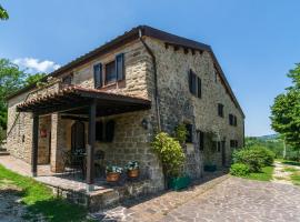 Farmhouse in Umbria with Pool, ξενοδοχείο σε Biscina