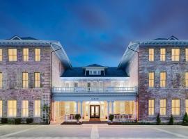 Inn at Carnall Hall, Hotel in Fayetteville