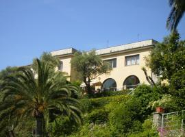 Villa Il Respiro, hotel with parking in Zoagli