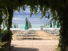 Hotel Viña del Mar Pineta, hotel a Lido di Jesolo