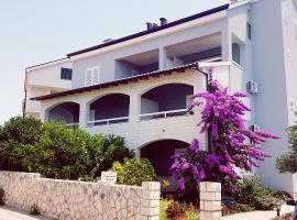 Apartments Luma, hotelli kohteessa Hvar