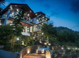 Viesnīca ar autostāvvietu Kandy Victoria Eco Resort pilsētā Kandi