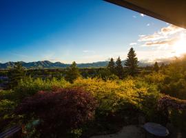 8 on Oregon Boutique Lodge, cabin in Hanmer Springs