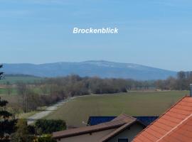 Ferienwohnung mit Brockenblick, hotel cu parcare din Langenstein