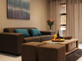 DCS Accommodation Cape Gate, hotel cerca de Glengarry shopping Centre, Durbanville