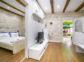 Apartments Stinice, hotel in Gradac