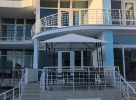 Apartamenty u moria, hotel de playa en Karolino-Buhaz
