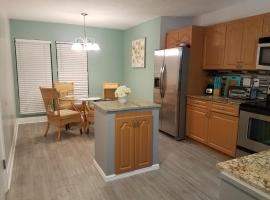 2BR/1BA Vacation Rental - Sienna Park, hotel in Sarasota