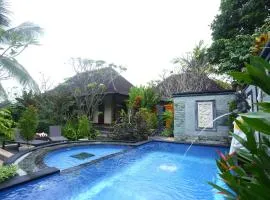 Loka Sari Guest House and Spa