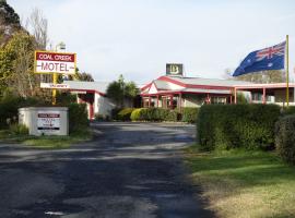 Coal Creek Motel, hotel con estacionamiento en Korumburra