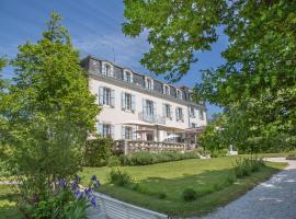 Logis Hôtel Restaurant Château Bellevue, spa hotel in Cazaubon
