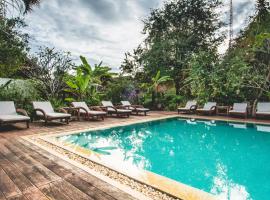 Terres Rouges Lodge, hotel a Banlung