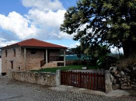 Casa do Terreto & Casa do Forno, casa de férias em Parada