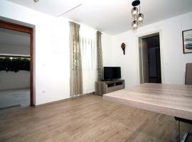Apartmani TEO, hotel v destinaci Tisno