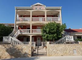 Apartmani "Bodulo", hotell i Povljana